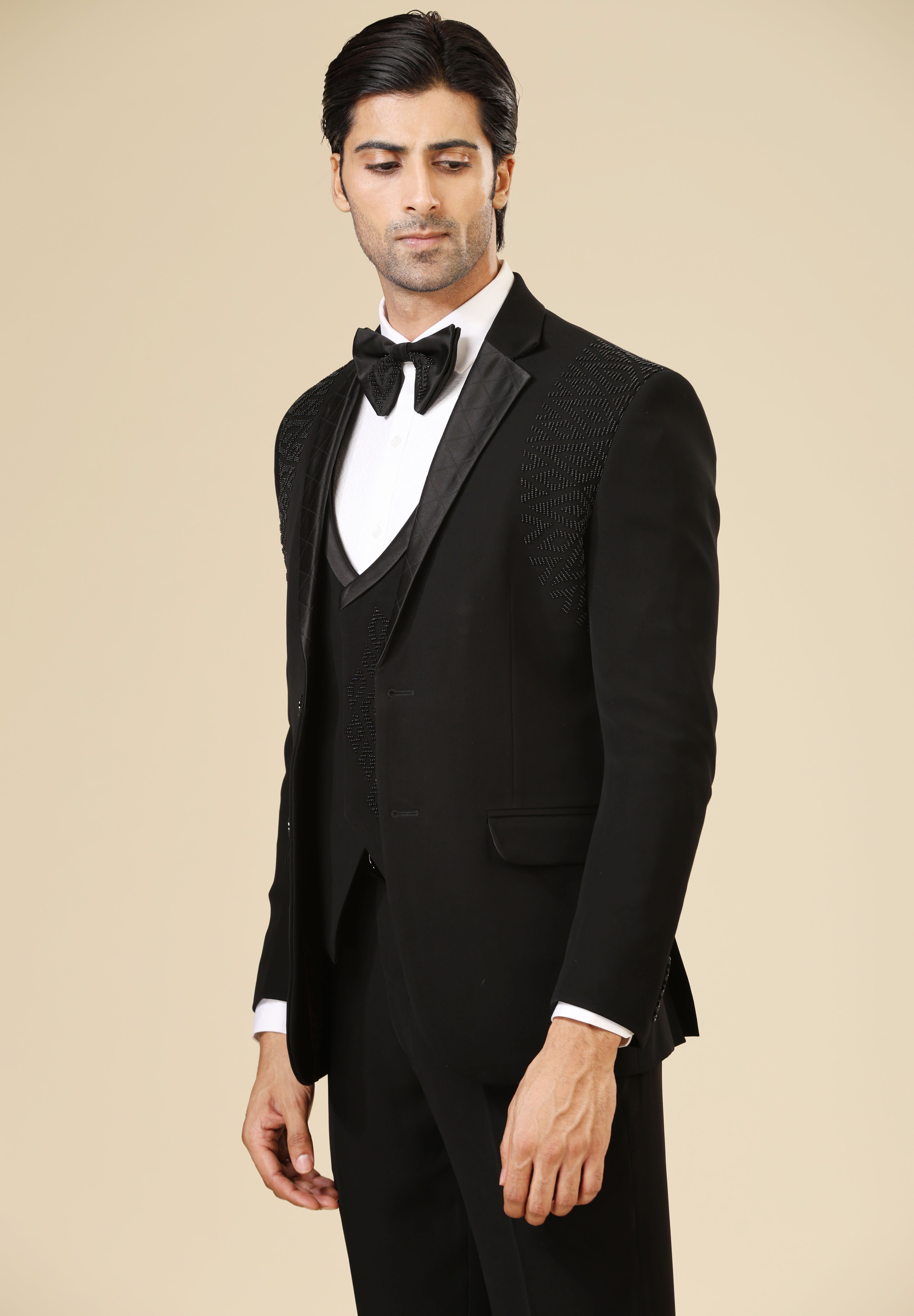 Trendy Black Tuxedo - Urban Style

