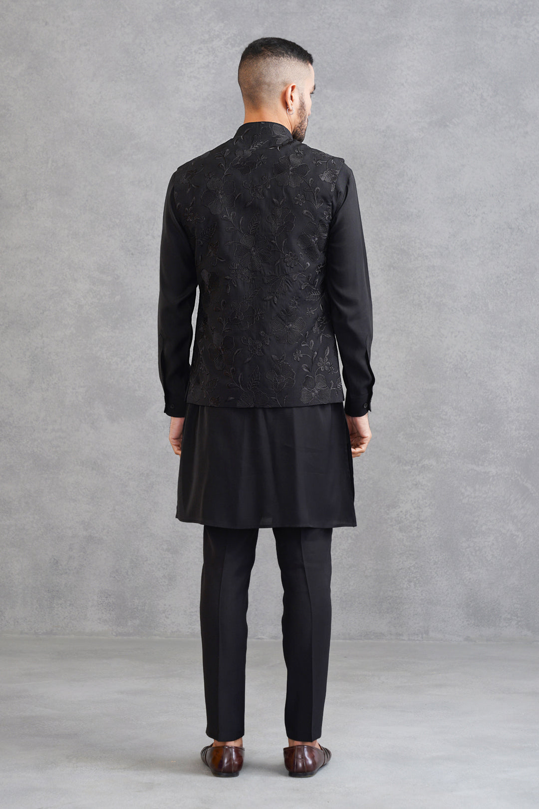 Black Embroidered Kurta Bundi Set