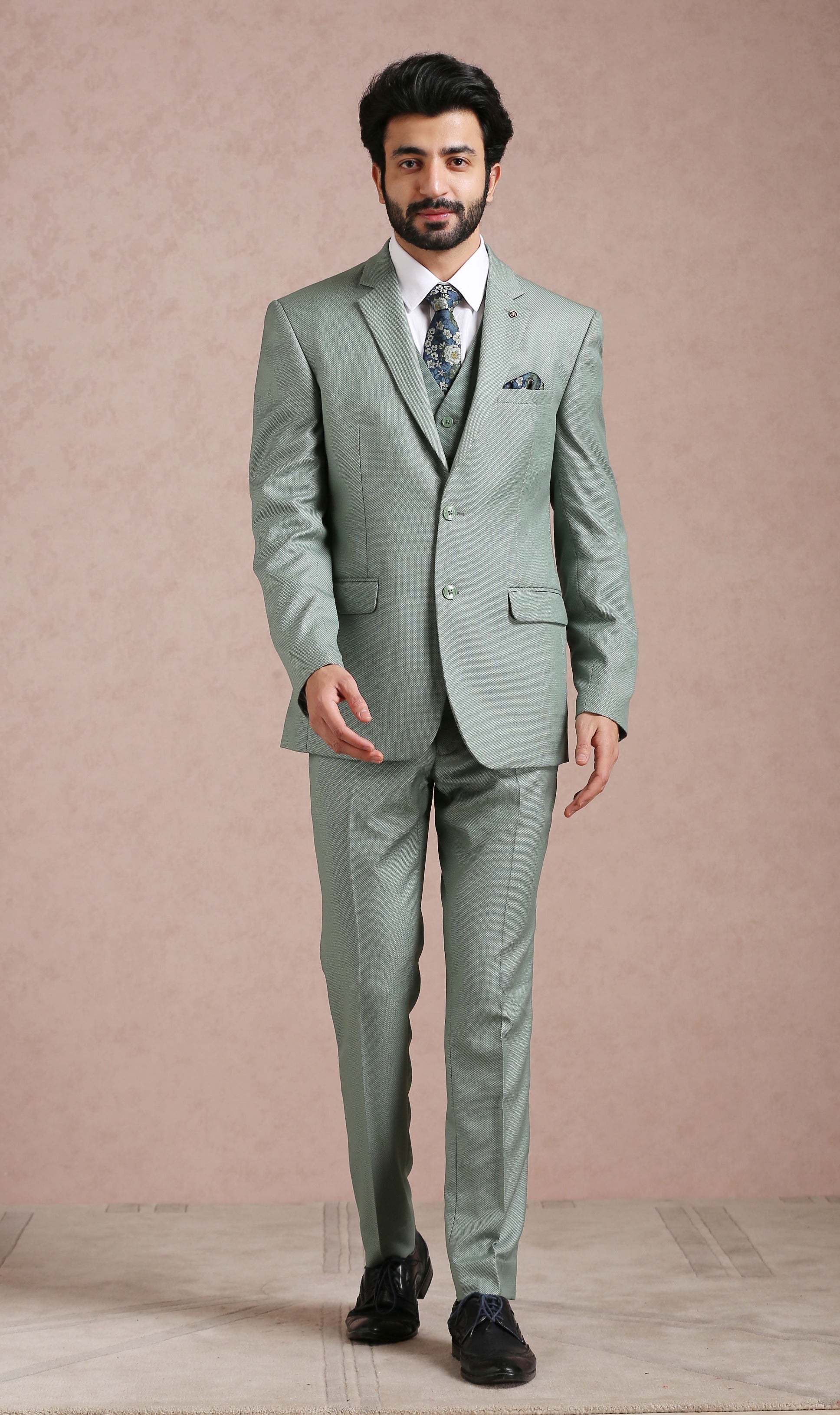 Trendy Pista 5-Piece Suit - Modern Men's Fashion
