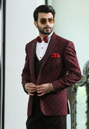 Perfect for Special Occasions
Wine Peak Lapel Jacquard Suit