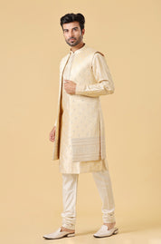 Suitable for Various Occasions
Luxurious Yellow Open Indo-Western